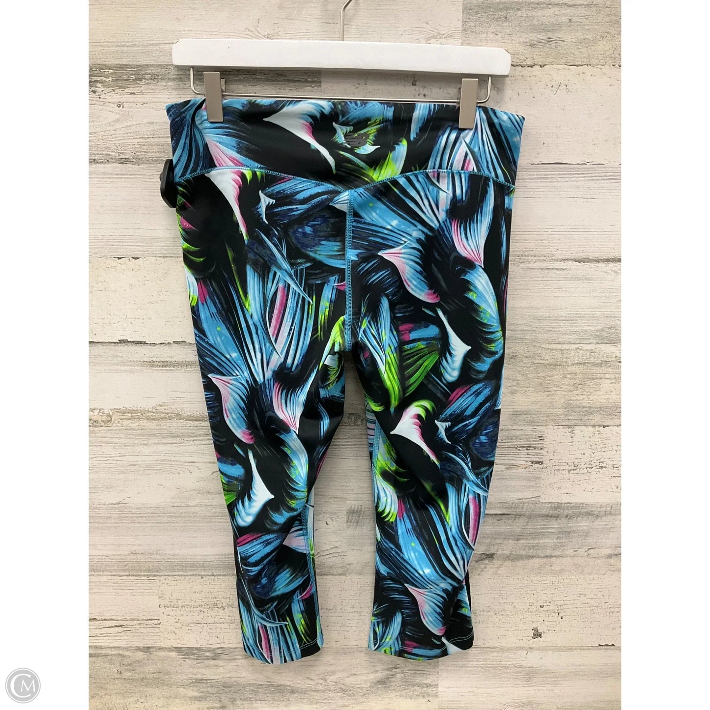 Athletic Leggings Capris By New Balance In Multi-colored, Size: L