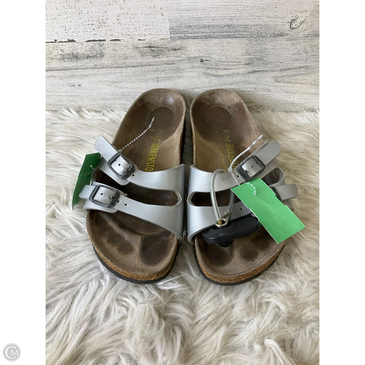 Sandals Flats By Birkenstock In Silver, Size: 6