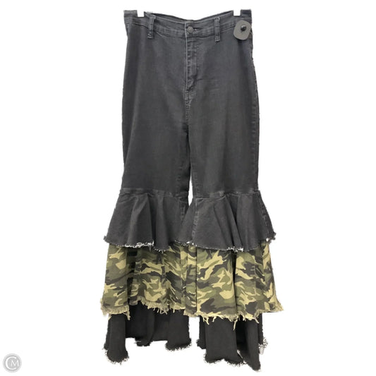Jeans Flared By Akira In Camouflage Print, Size: 10