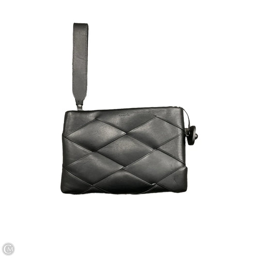 Clutch By Clothes Mentor, Size: Medium