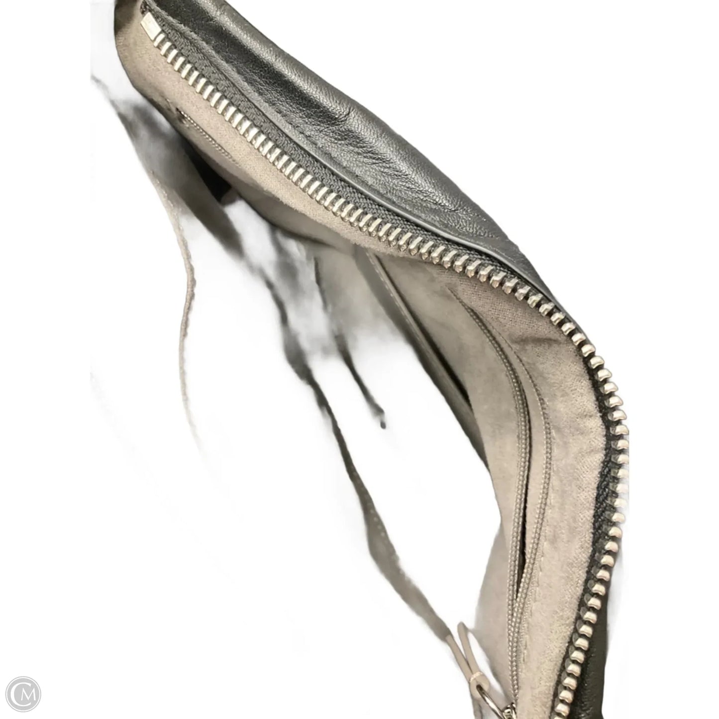 Clutch By Clothes Mentor, Size: Medium