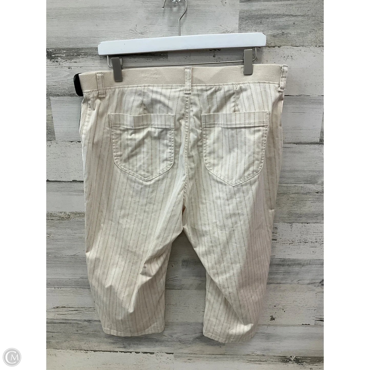 Shorts By Lee In Beige, Size: 14