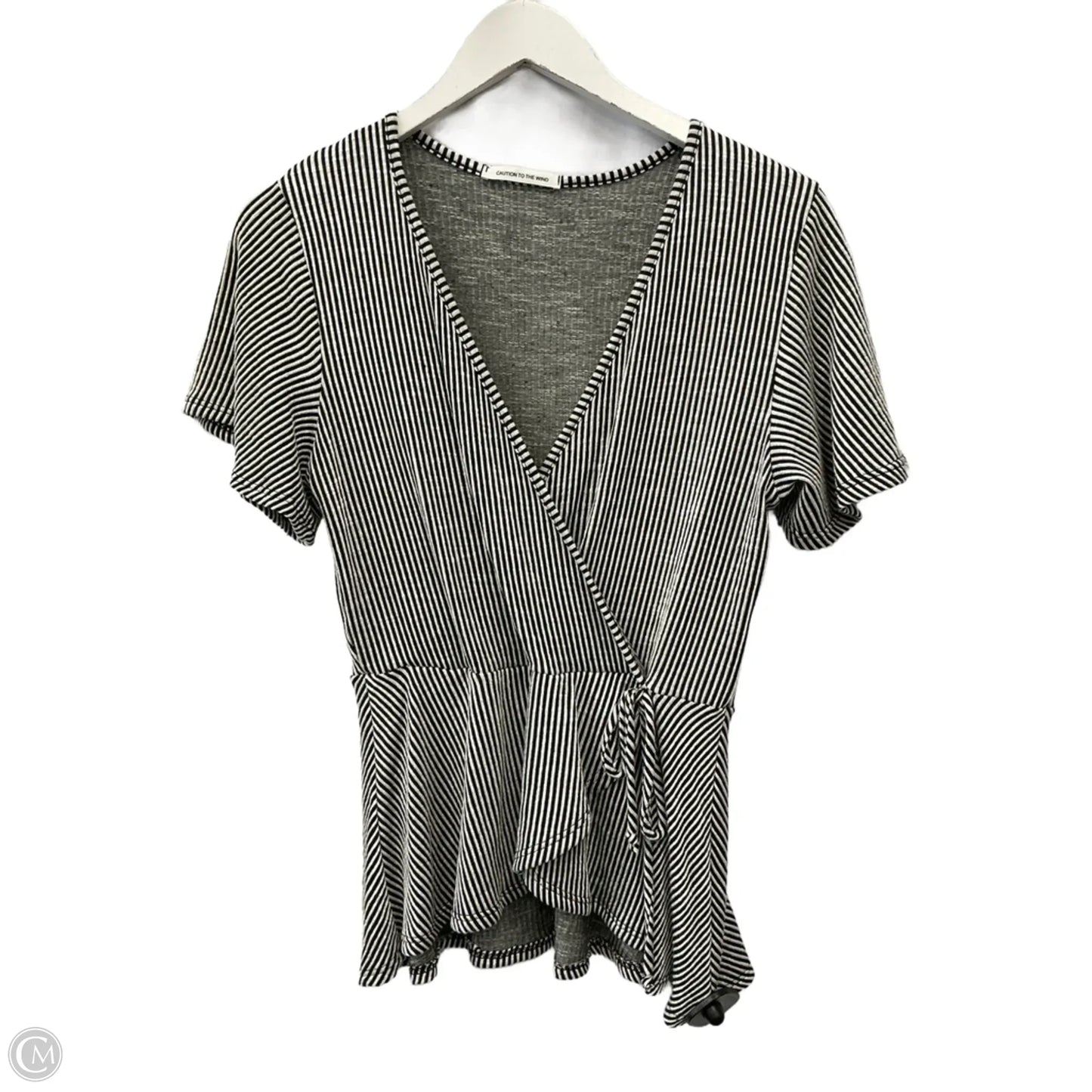 Top Short Sleeve By Caution To The Wind In Striped Pattern, Size: L