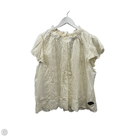Top Short Sleeve By Clothes Mentor In Cream, Size: 2x