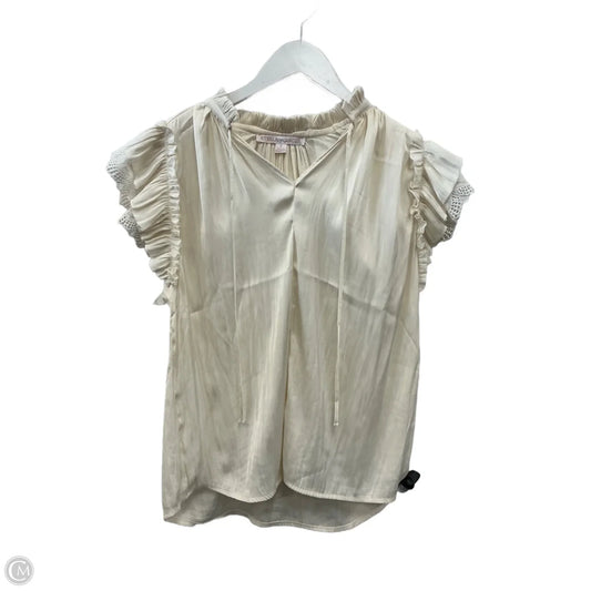 Top Short Sleeve By Clothes Mentor In Cream, Size: S