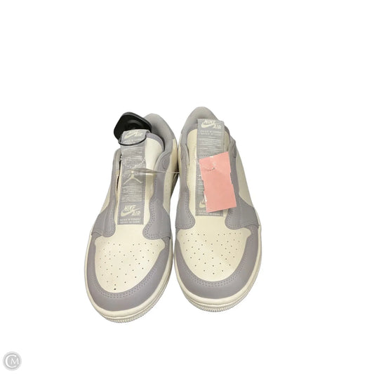 Shoes Athletic By Nike In White, Size: 8