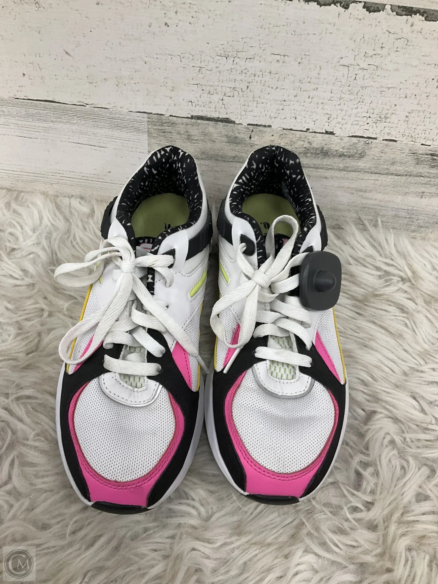 Shoes Athletic By Fabletics In White & Yellow, Size: 9