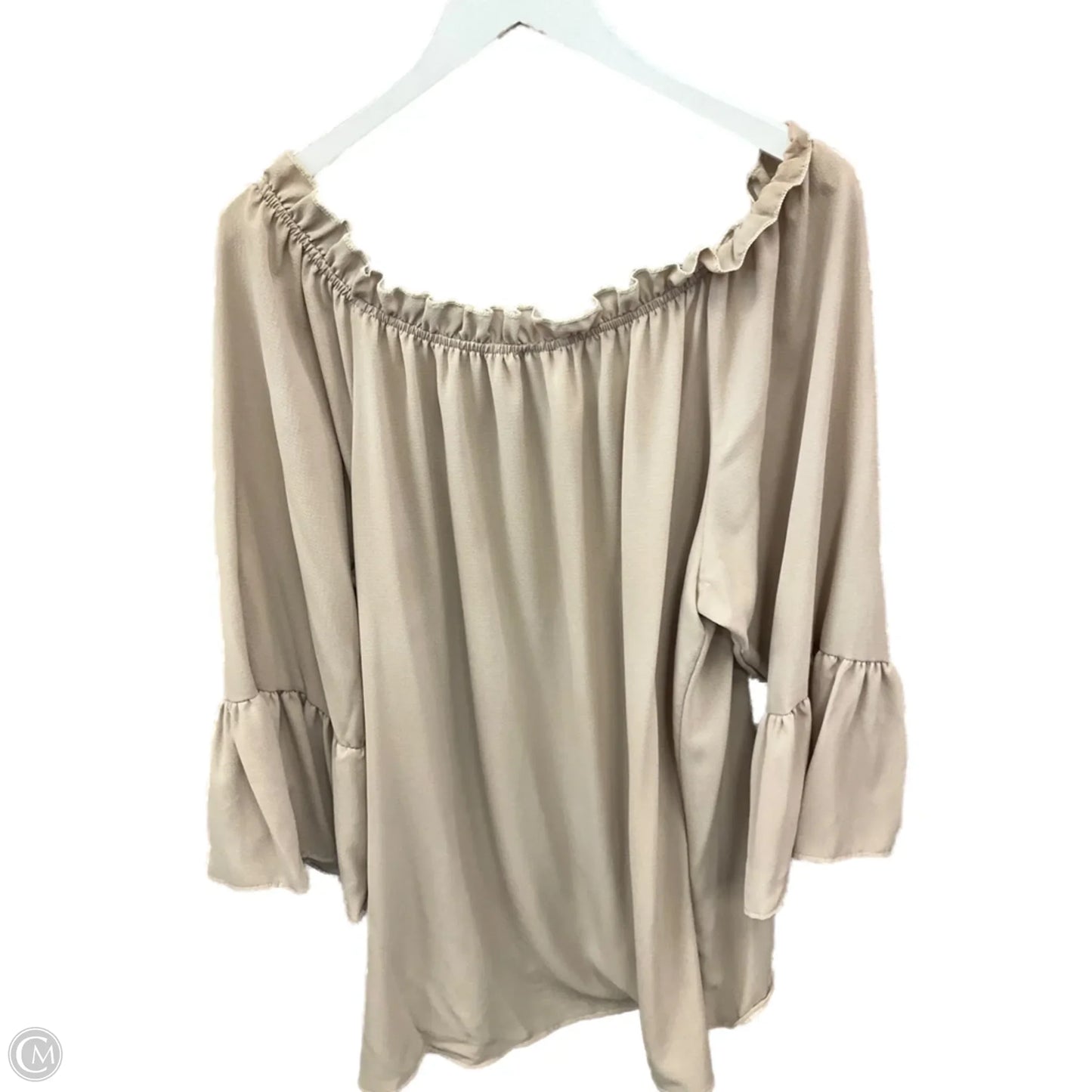 Top Short Sleeve By Clothes Mentor In Beige, Size: Xxl