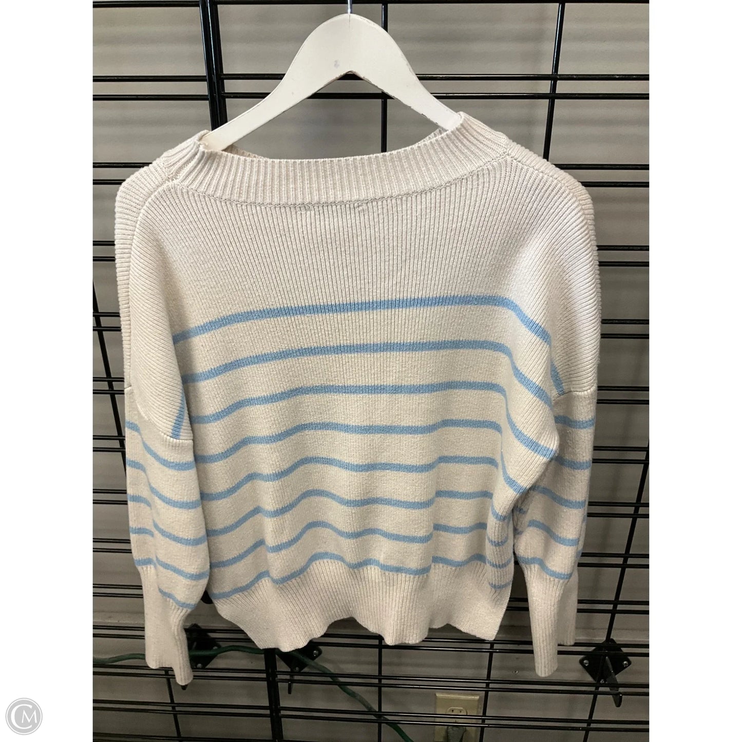 Sweater By Miracle In Cream, Size: M