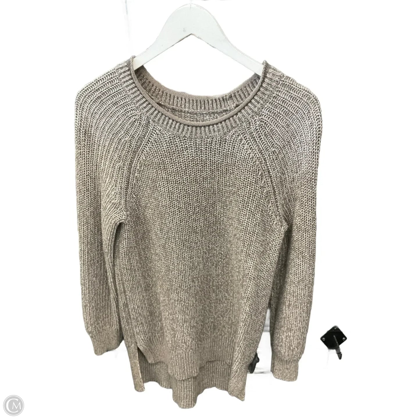 Sweater By Clothes Mentor In Beige, Size: M