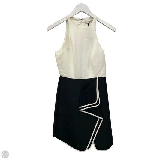 Dress Casual Short By Halston Heritage In Black & White, Size: Xs