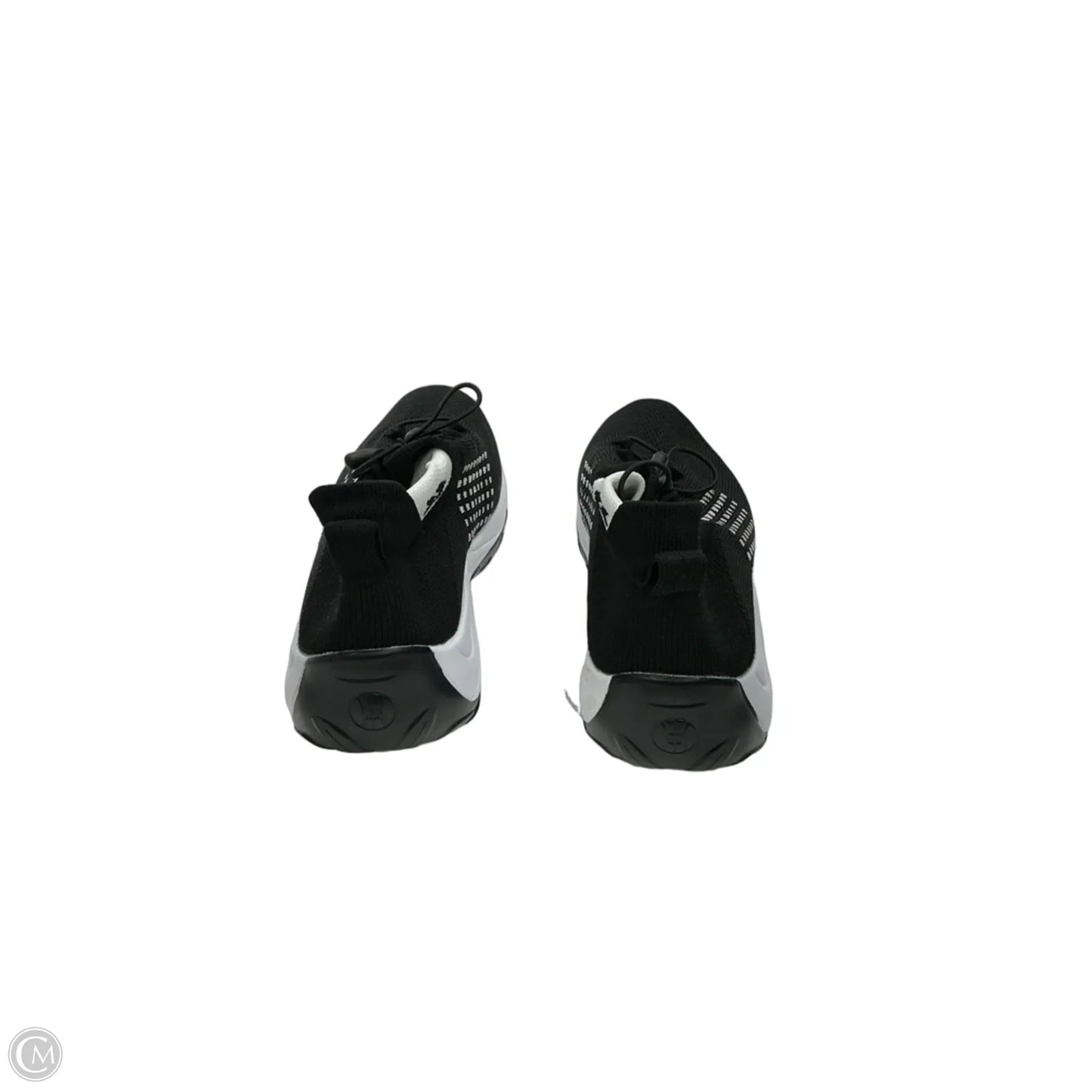 Shoes Sneakers By Clothes Mentor In Black & White, Size: 10