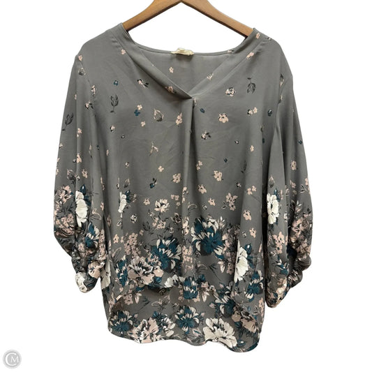 Top Long Sleeve By Maurices In Grey, Size: L