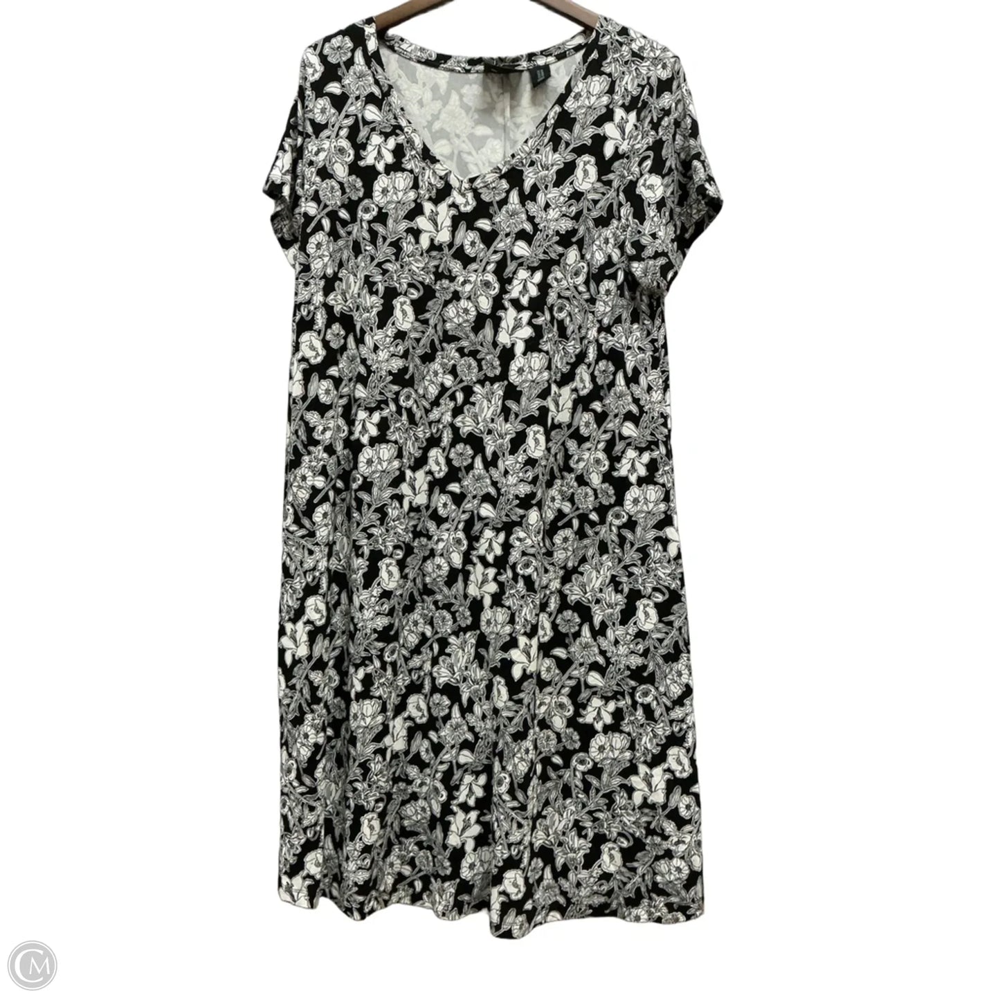 Dress Casual Short By Cynthia Rowley In Black & White, Size: 1x