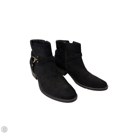 Boots Ankle Flats By White Mountain In Black, Size: 10