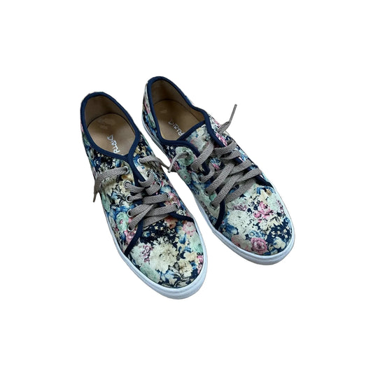 Shoes Sneakers By Clothes Mentor In Floral Print, Size: 8.5