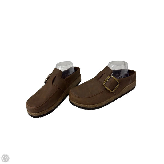 Shoes Flats By White Mountain In Brown, Size: 10