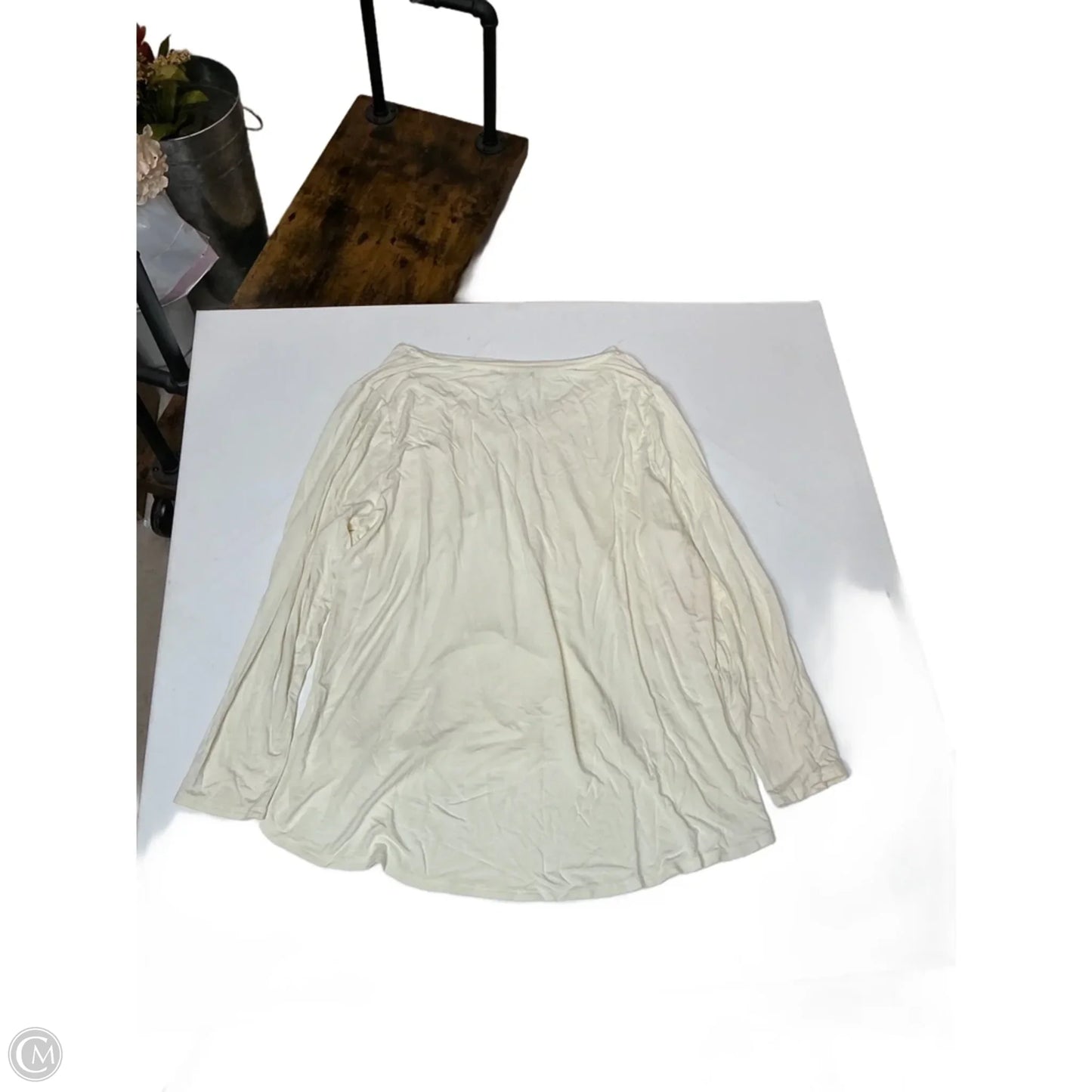 Top Long Sleeve By 89th And Madison In Cream, Size: 1x