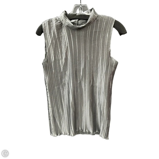 Top Sleeveless By Nicola In Silver, Size: Xl