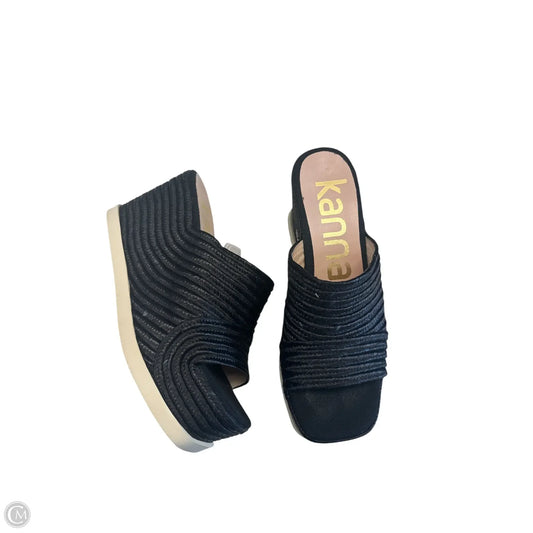 Sandals Heels Wedge By Clothes Mentor In Black