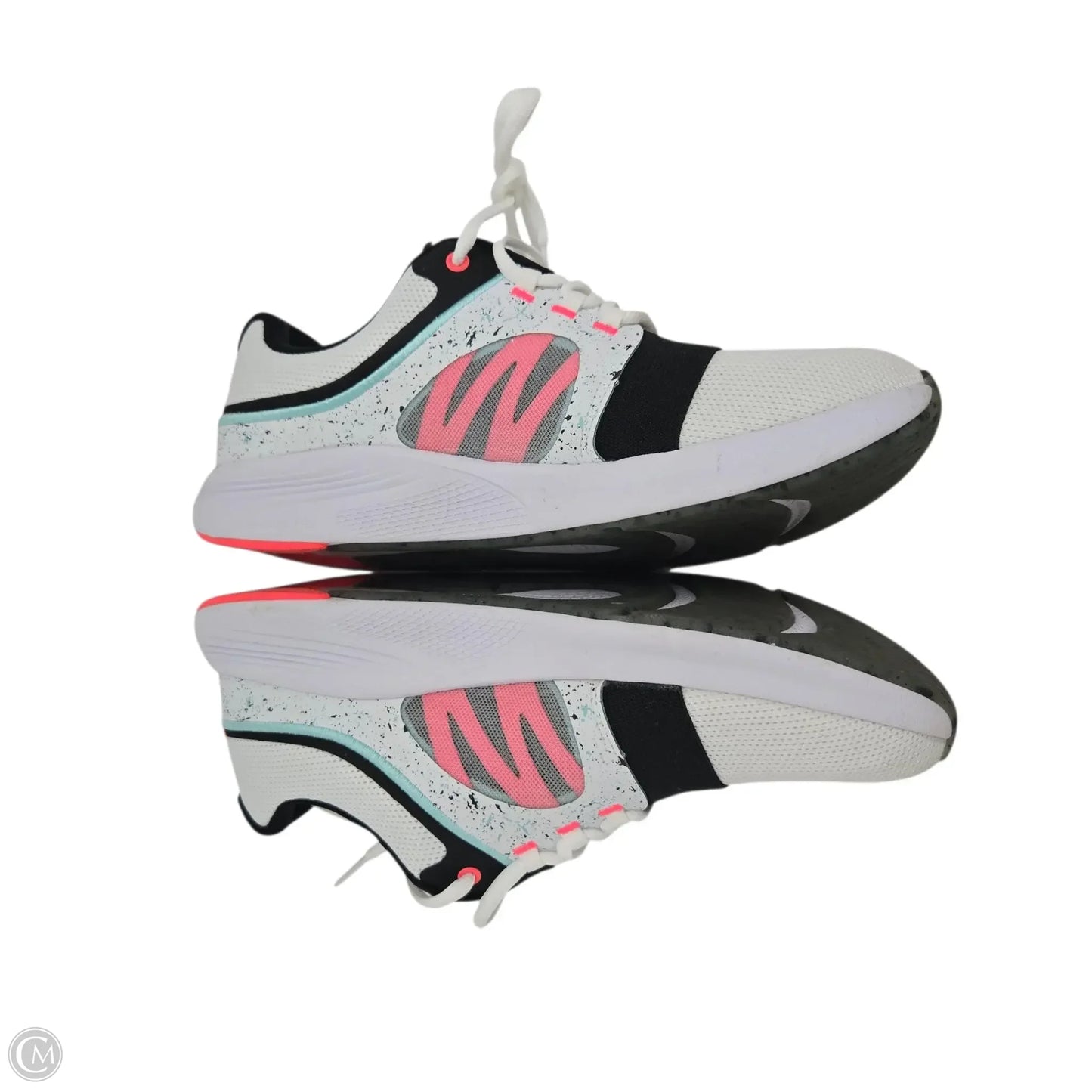 Shoes Sneakers By Under Armour In White, Size: 9