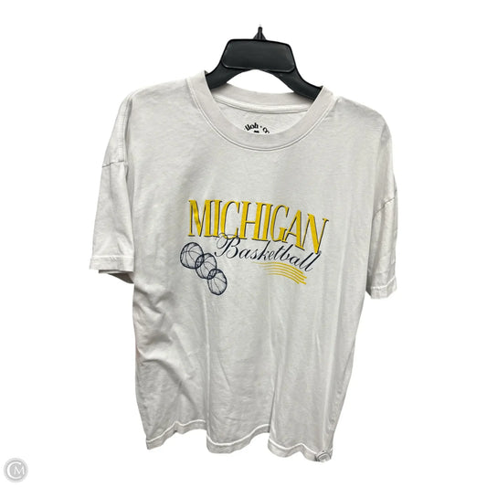 Top Short Sleeve Basic By Clothes Mentor In White, Size: M