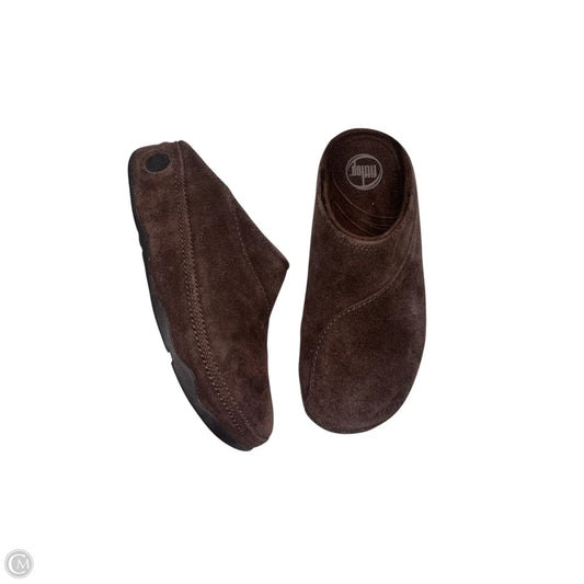 Shoes Flats By Fitflop In Brown, Size: 9