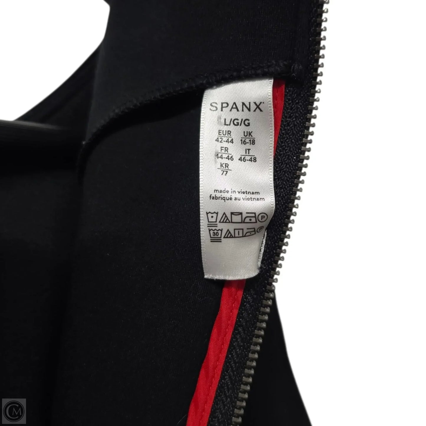 Dress Casual Short By Spanx In Black, Size: L