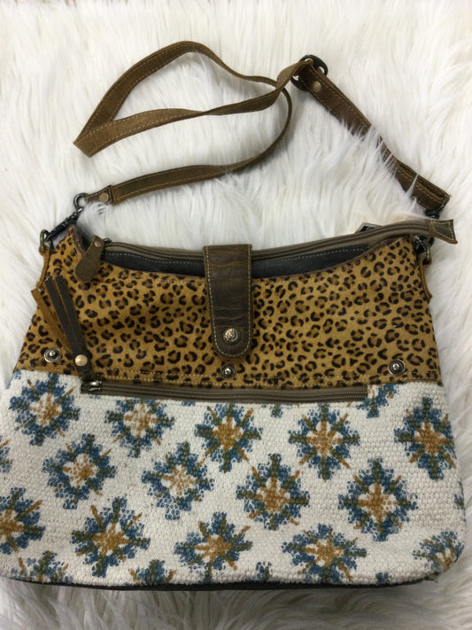 Crossbody By Cmc In Animal Print, Size:Medium