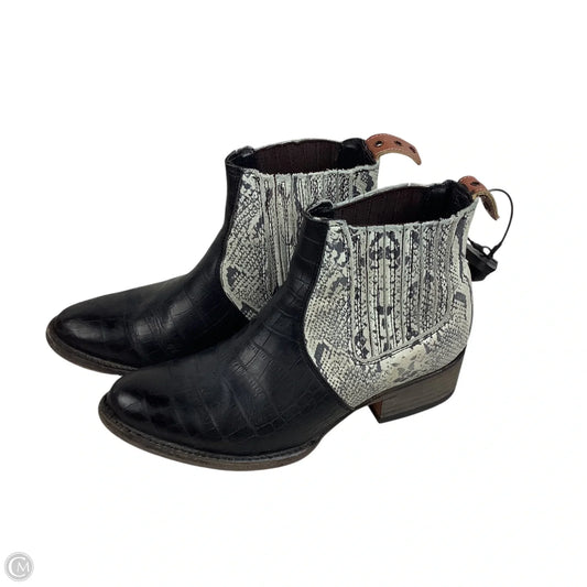 Boots Ankle Heels By Freebird In Snakeskin Print, Size: 6