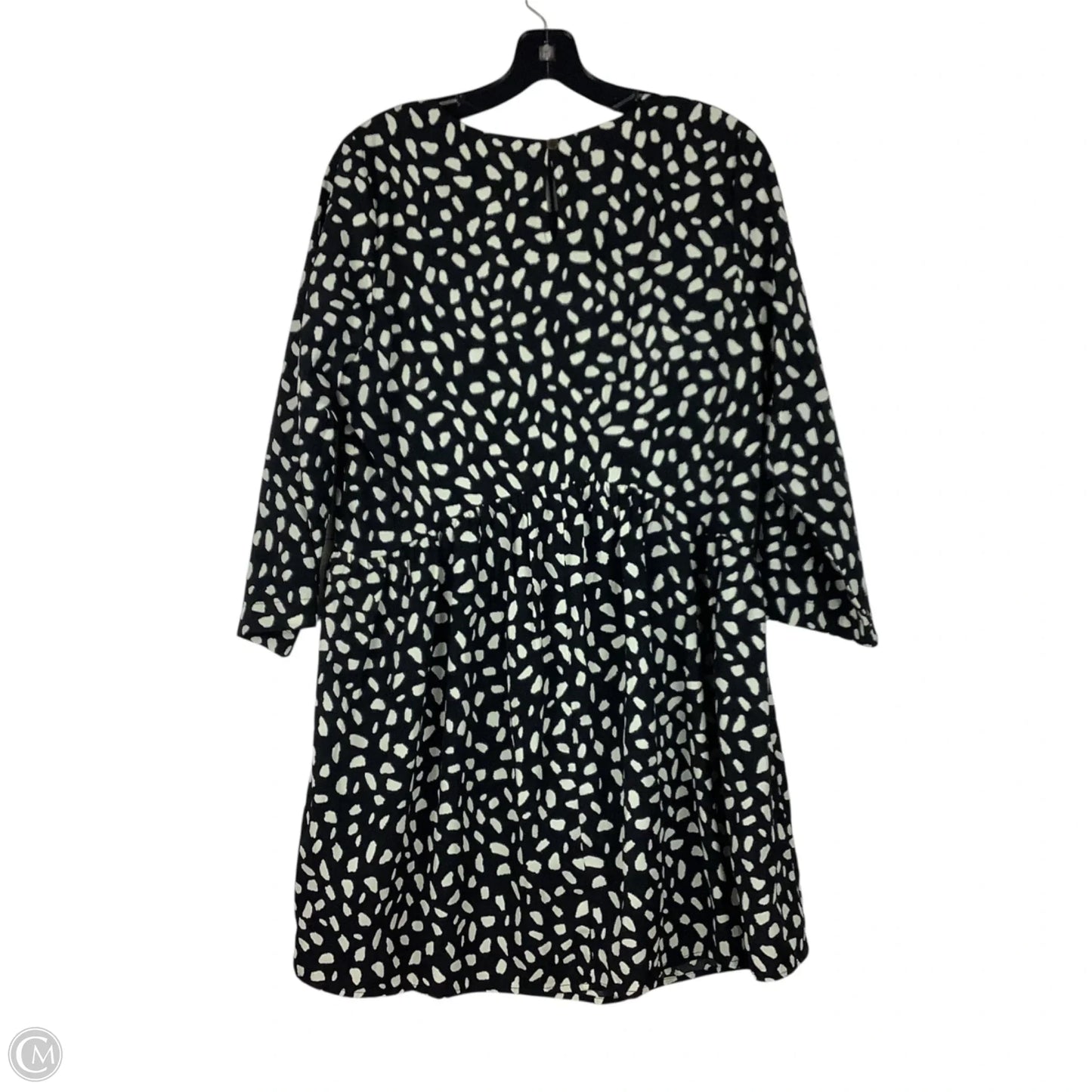 Dress Casual Short By Entro In Black & Cream, Size: M