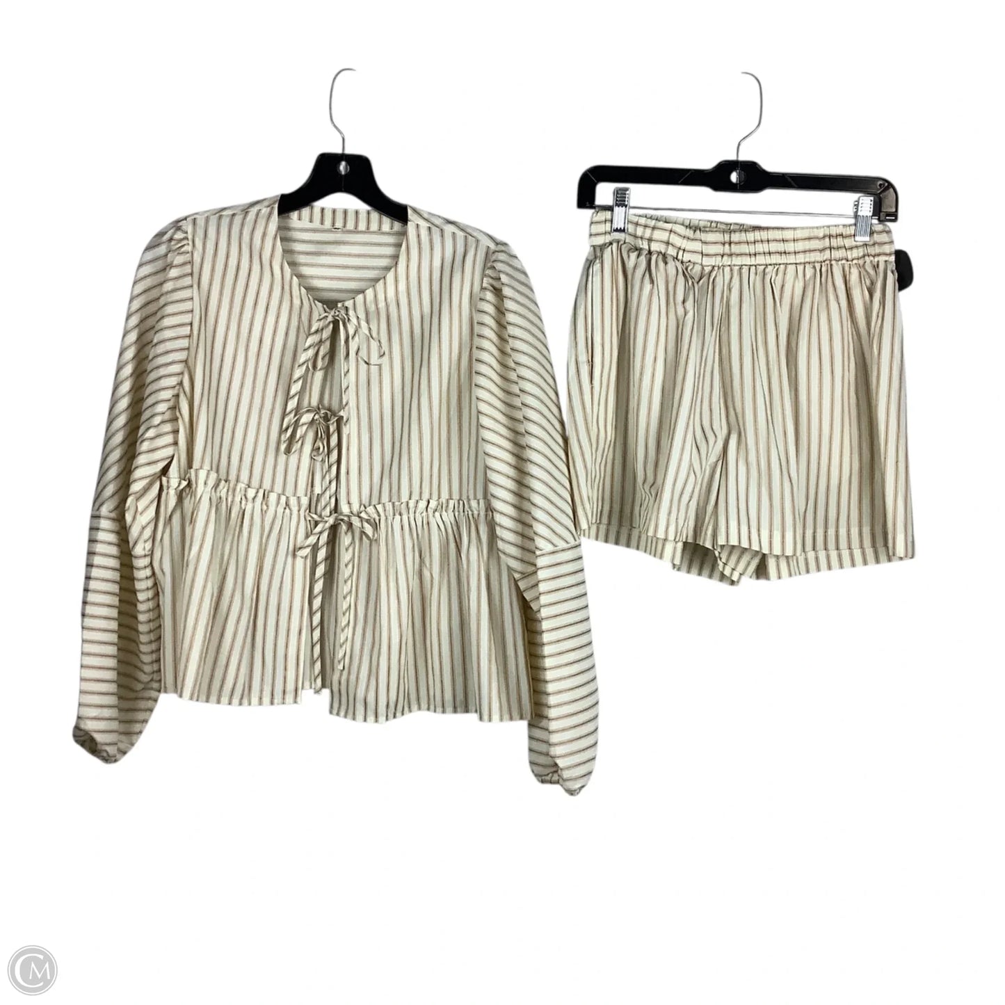 Shorts Set By Clothes Mentor In Cream, Size: M