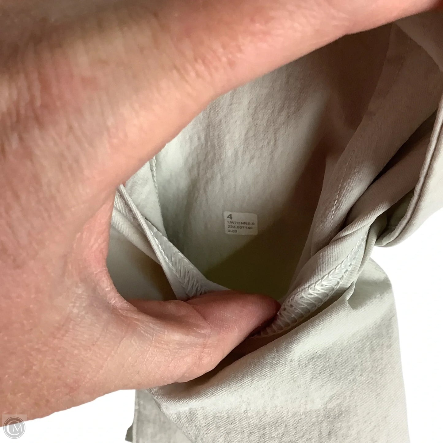 Athletic Shorts By Lululemon In Cream, Size: 4