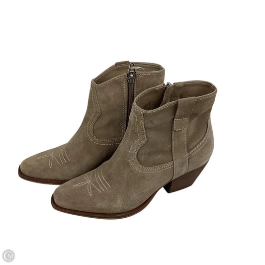 Boots Ankle Heels By Dolce Vita In Taupe, Size: 6
