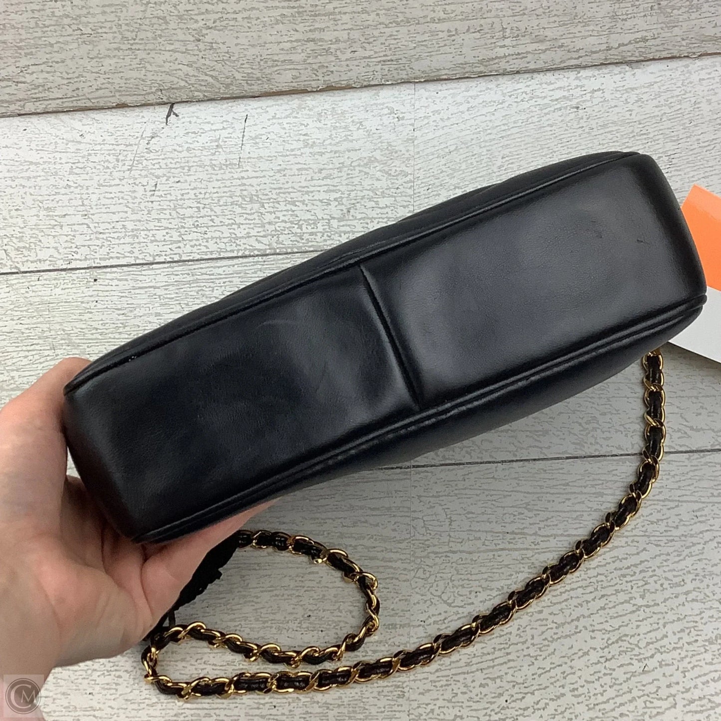 Crossbody Luxury Designer By Chanel, Size: Medium