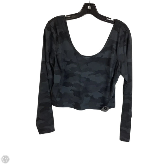 Athletic Top Long Sleeve Crewneck By Lululemon In Camouflage Print