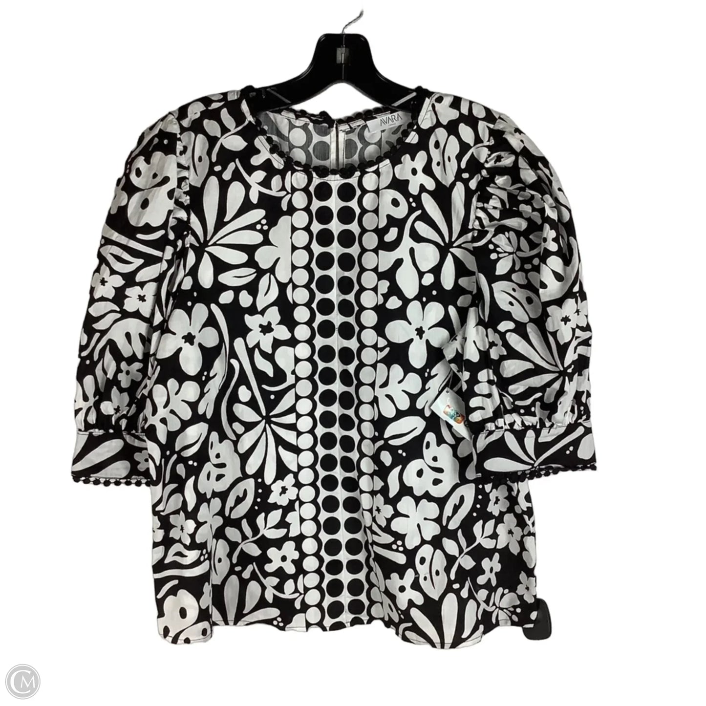 Top Short Sleeve By Clothes Mentor In Black & White, Size: L