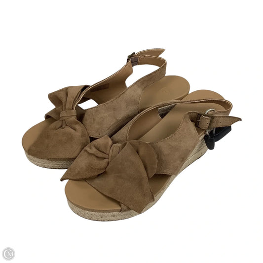 Sandals Designer By Ugg In Brown, Size: 9