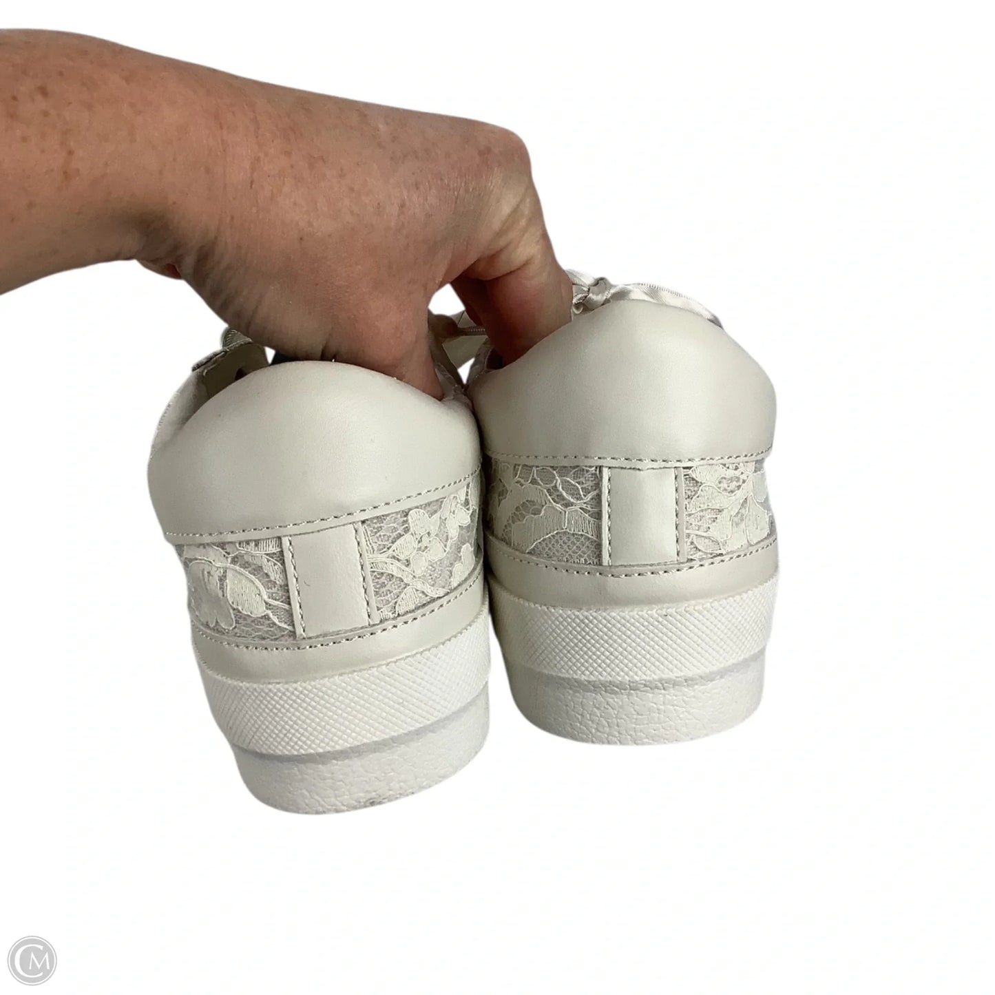 Shoes Sneakers By Dolce Vita In Cream, Size: 9