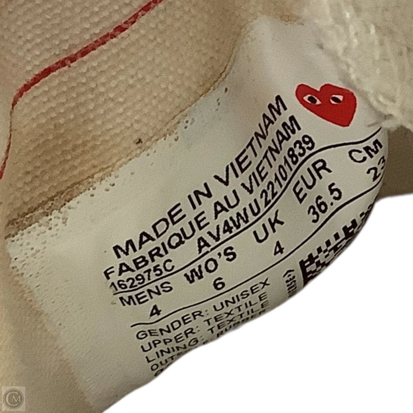 Shoes Sneakers By Converse In Cream & Red, Size: 6