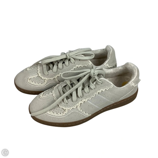 Shoes Sneakers By Sincerely Jules In Beige, Size: 7