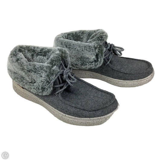 Boots Ankle Flats By Skechers In Grey, Size: 7.5