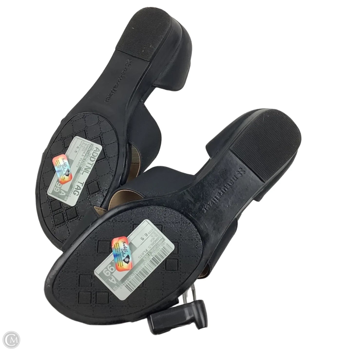 Sandals Flats By Naturalizer In Black, Size: 6.5