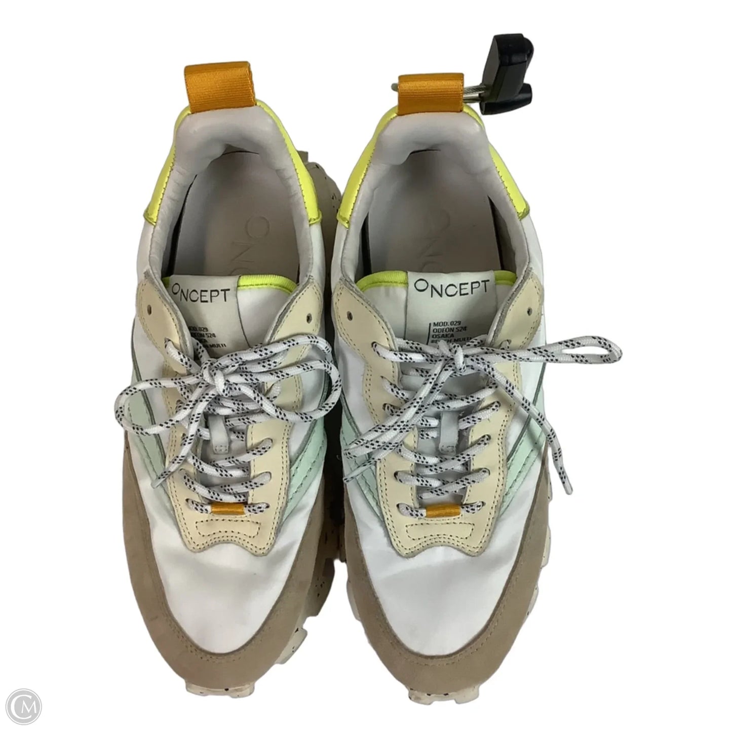 Shoes Sneakers By Cmc In White, Size: 7