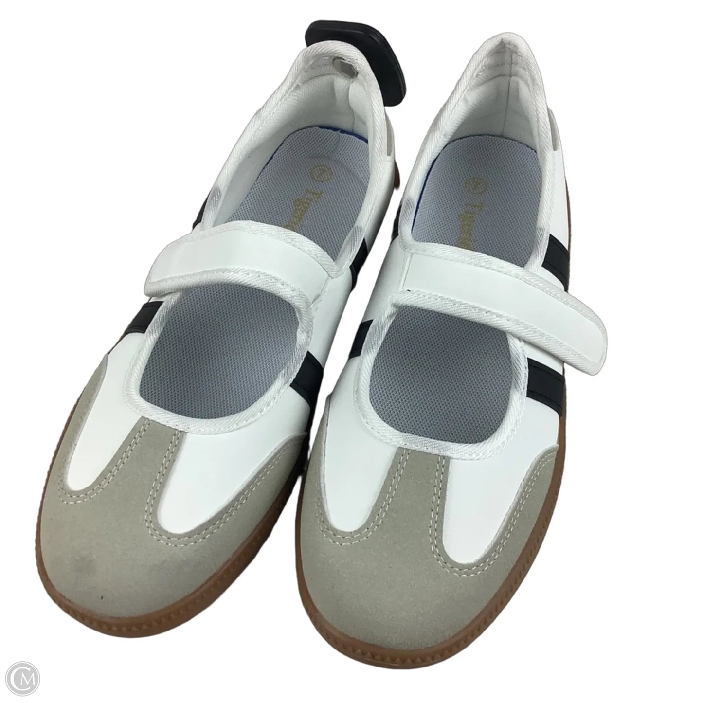 Shoes Flats By Clothes Mentor In Black & White, Size: 7