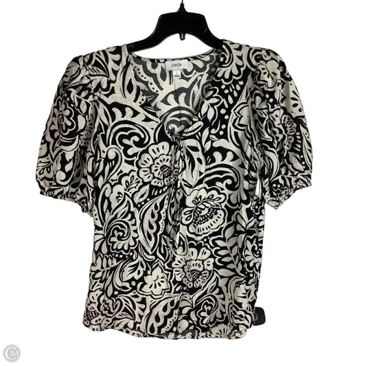 Top Short Sleeve By Cece In Black & White, Size: M