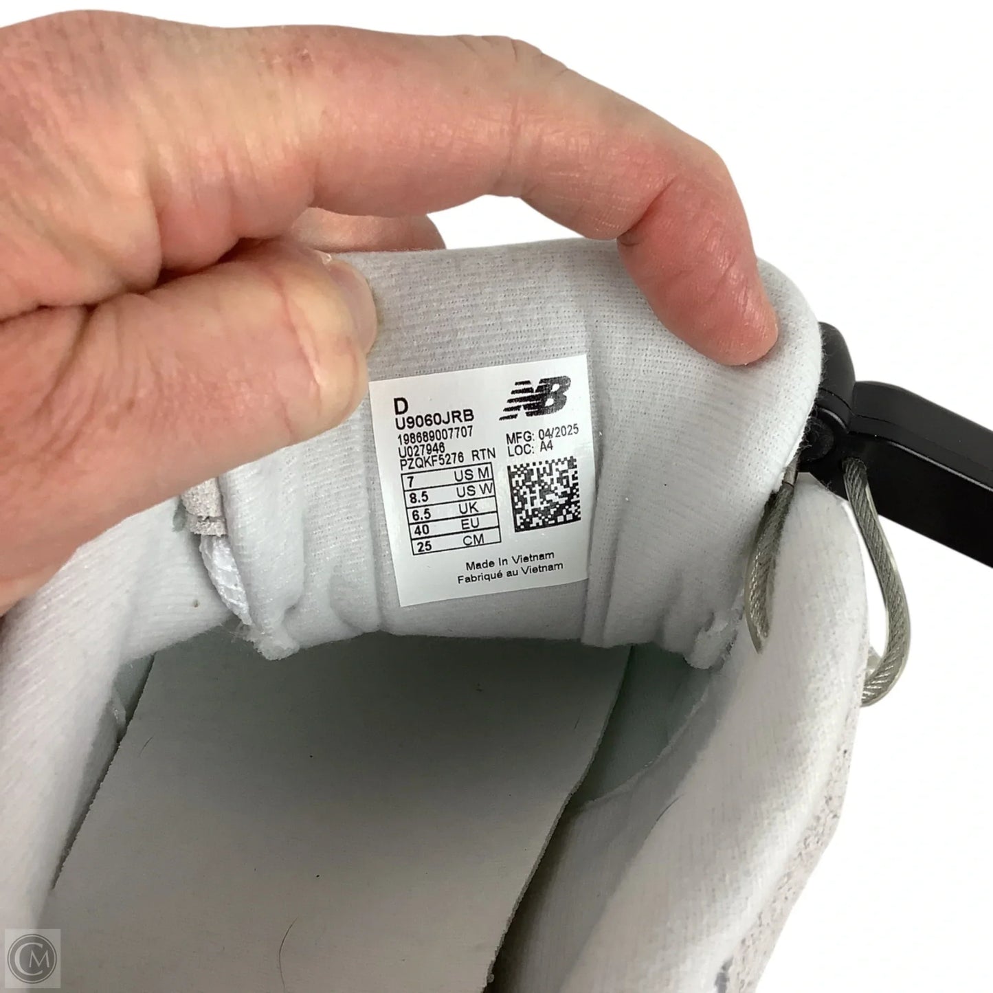 Shoes Sneakers By New Balance In White, Size: 8.5