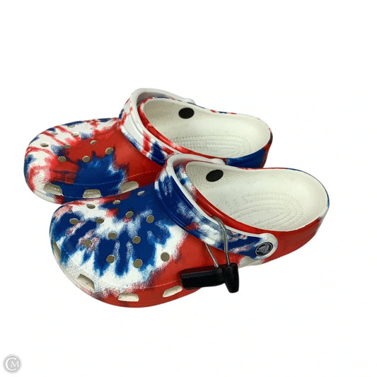 Shoes Flats By Crocs In Tie Dye Print, Size: 6