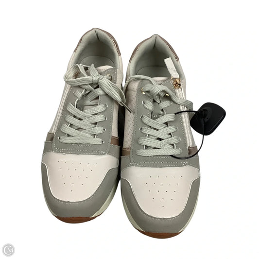 Shoes Sneakers By Cmc In Cream, Size: 8.5