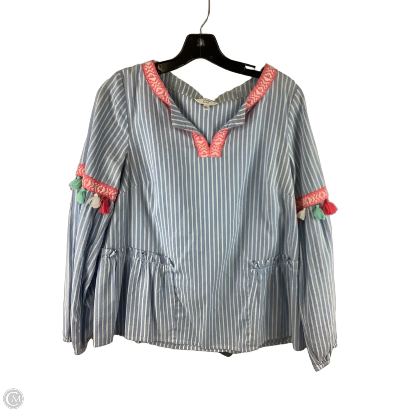 Top Long Sleeve By Crown And Ivy In Striped Pattern, Size: S